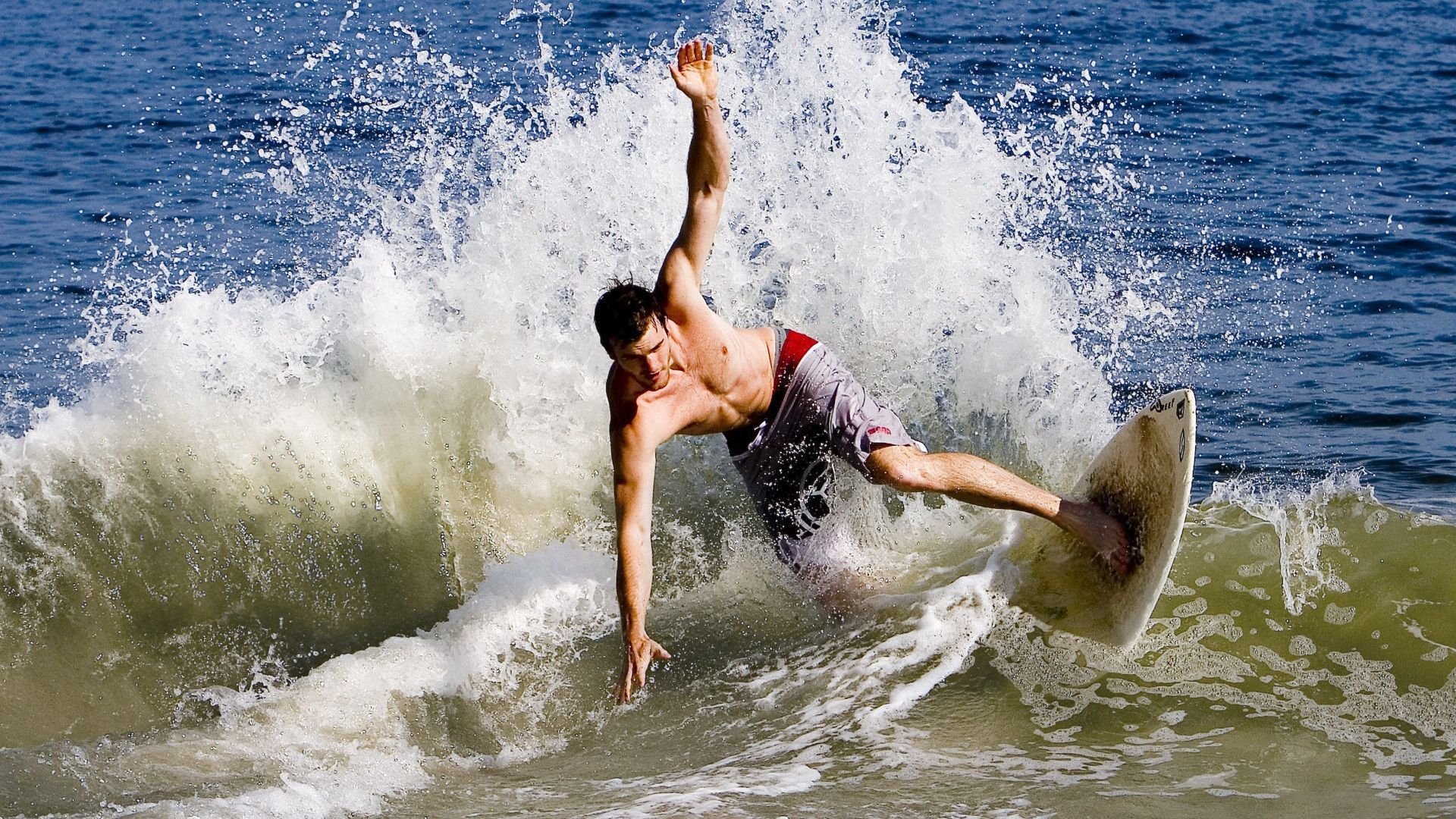 门迪风暴席卷威斯特法伦，当丹麦利刃刺穿黄黑之墙