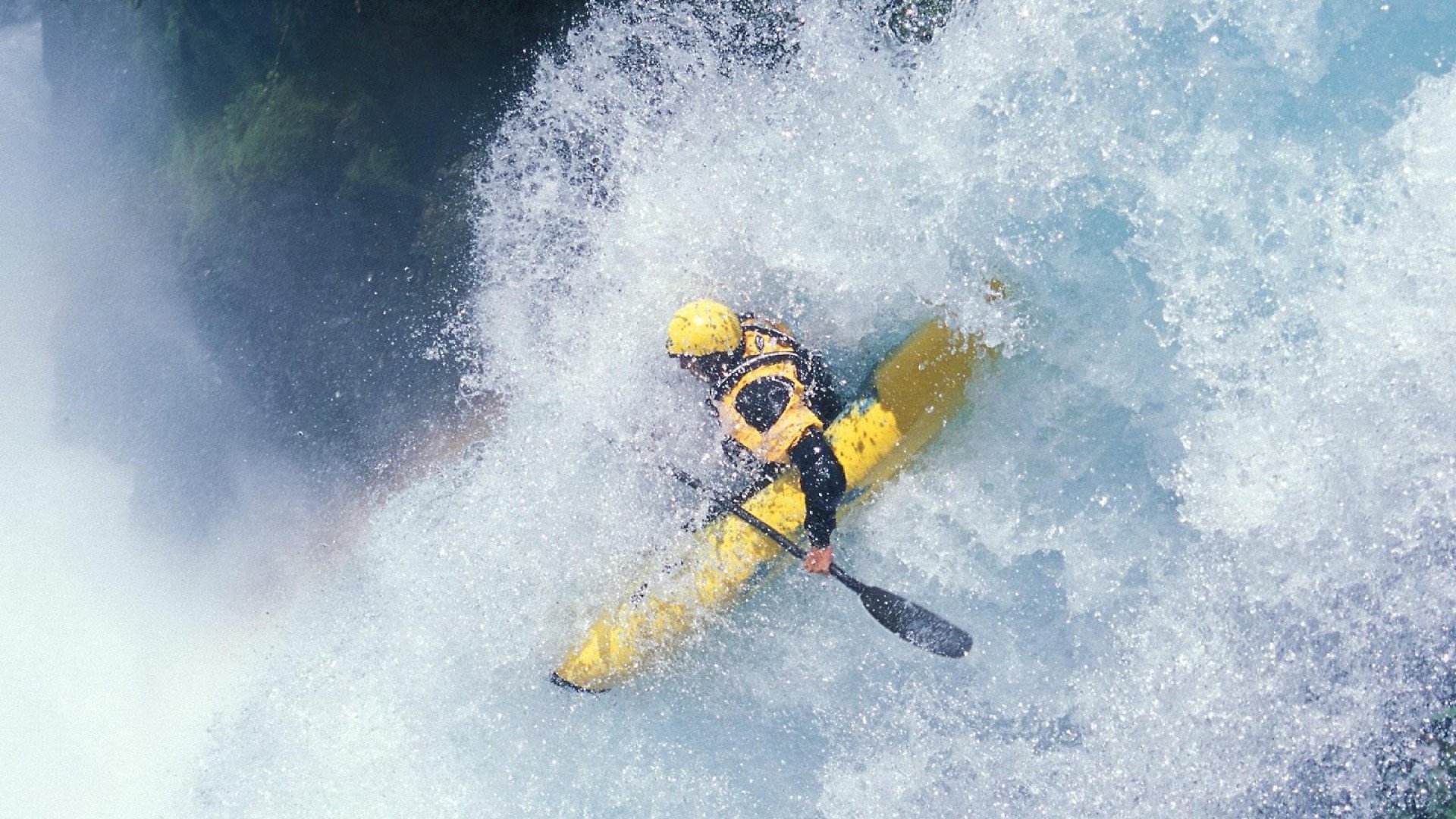 教科书般的对决，福克斯巅峰表现助老鹰险胜深圳队