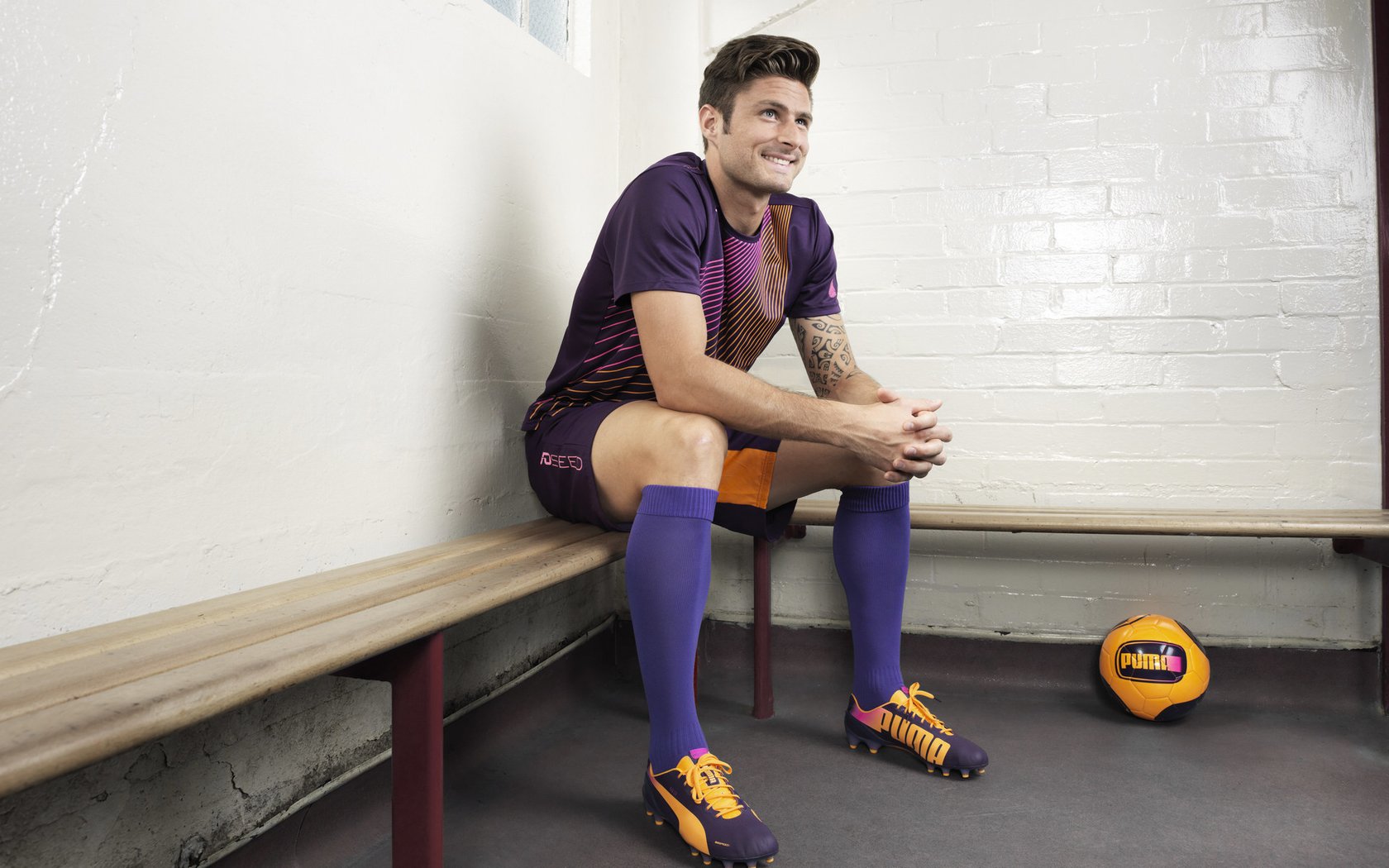 逆转之夜，萨拉赫独扛大旗，阿森纳绝境翻盘拜仁